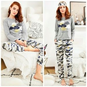 Love Rainy Days Pajama Set XS